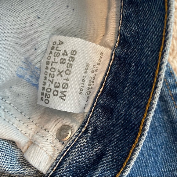 Regular Levi’s - Picture 2 of 2